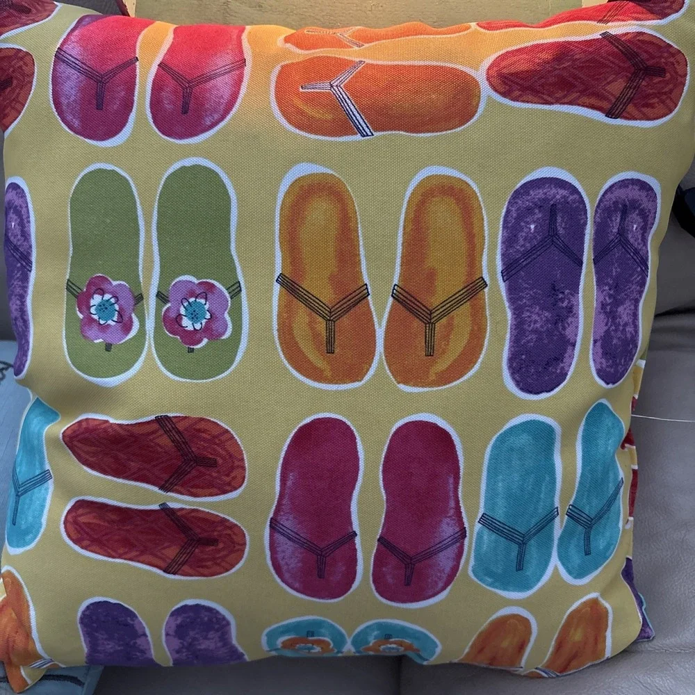 Flip-flops welcome light up sign and Flip-flops Pillow